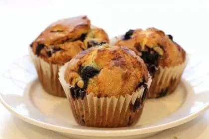 healthy blueberry muffins