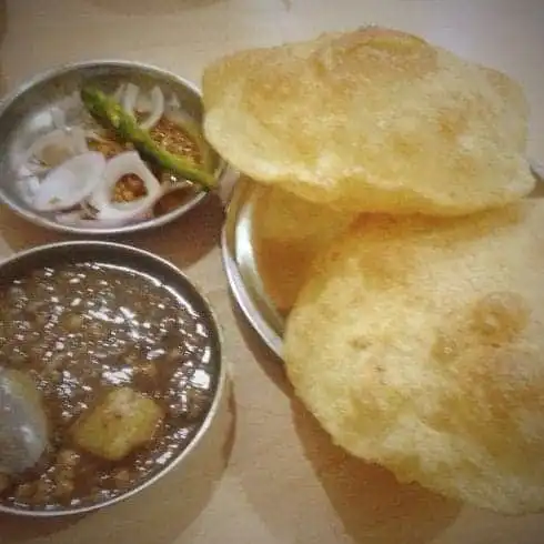 Places That Serve Incredible Chole Bhature in Delhi 5 Places That Serve Incredible Chole Bhature in Delhi 4
