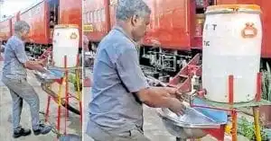Thirunananthapuram Rail Staff Innovates No-contact Hand-wash System 2 Thirunananthapuram Rail Staff Innovates No-contact Hand-wash System 2