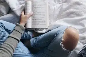 Why Should People Read Books? 15 Why Should People Read Books? 8