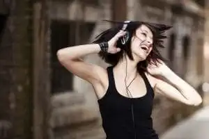 Top 5 Amazing Benefits of Listening to Music 13 Listening to Music Makes You Happier