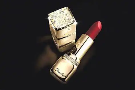 Top 25 Fun Lipstick Facts That You Didn't Know Of! 8 Fun Lipstick Facts
