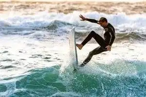 How to Surf: 13 Easy Tips 10 How to Surf