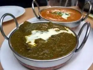 Cooking the Perfect Lamb Saag: 7 Easy Steps 2 lamb saag