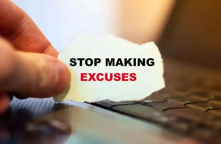 Stop making excuses written on a paper