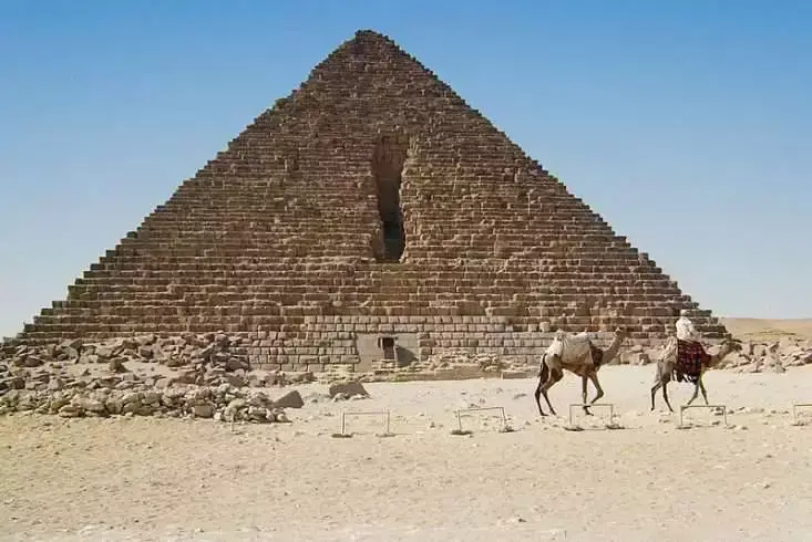 How Old Are The Pyramids - Can the Ancient Wonders Span Back To 400 Decades? 16 how old are pyramids of egypt