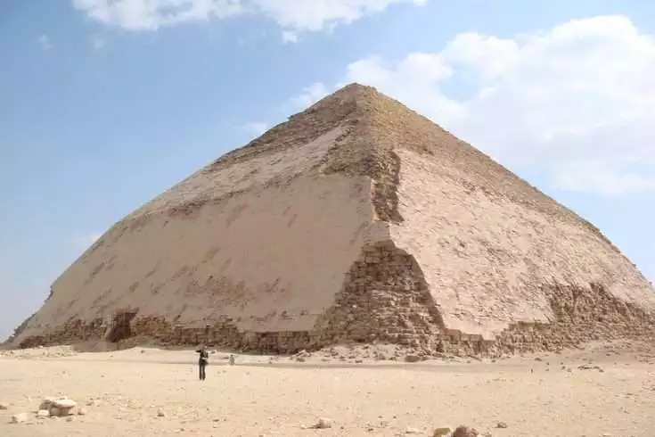 how old are the pyramids