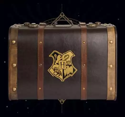 Hogwarts trunk