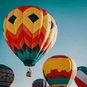 10 Best Hot Air Balloon Rides Around the World! 8