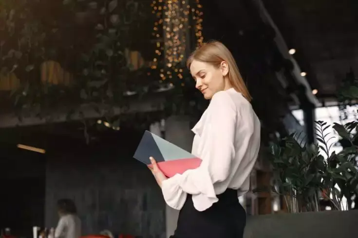 What to Wear to an Interview Women: How to Have the Perfect First Impression 3