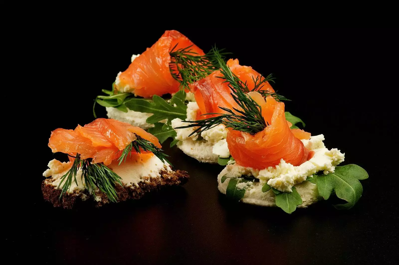 Is Smoked Salmon Healthy: 5 Best Health Benefits 3