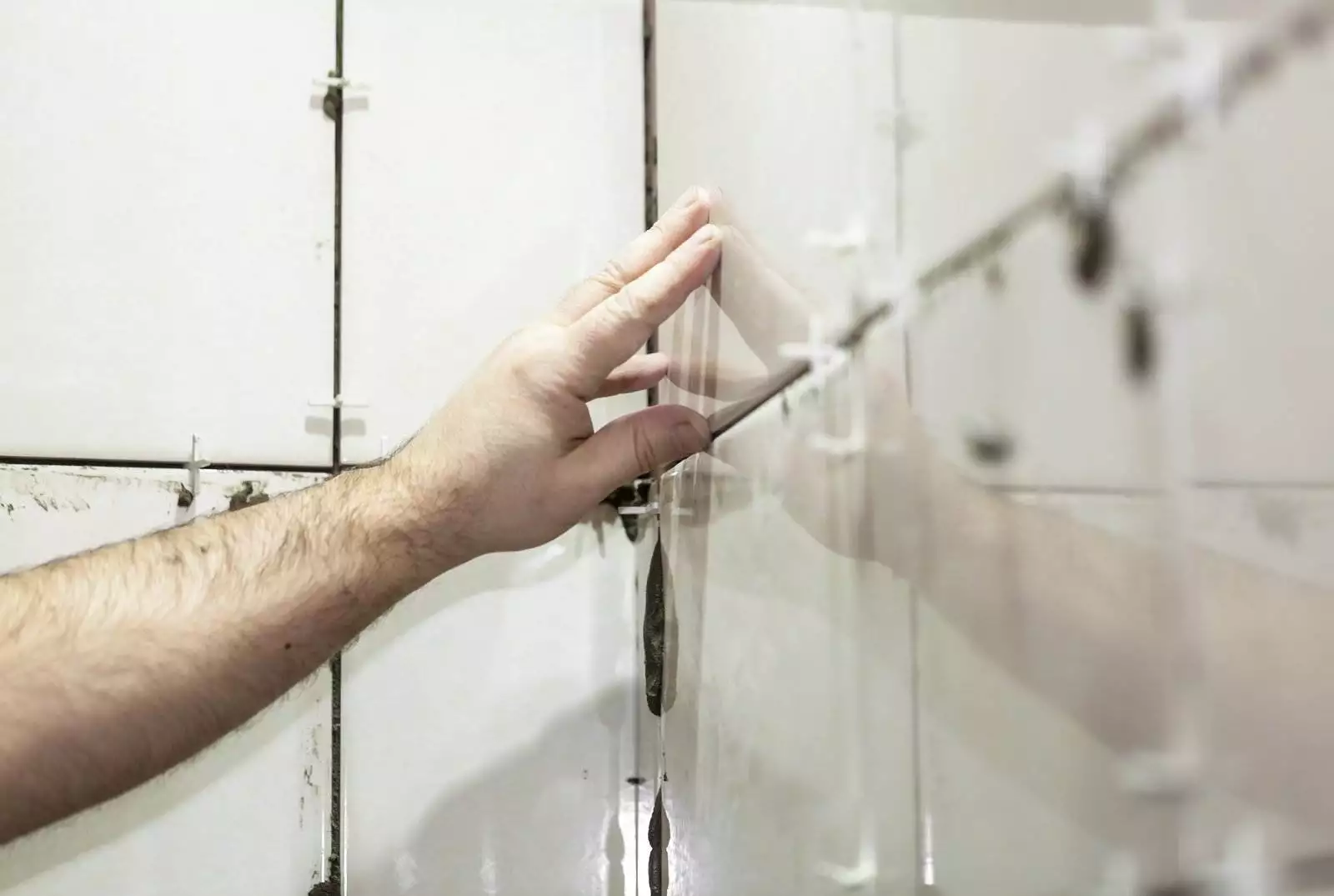 How to Tile a Shower: 15 Easy Steps 4