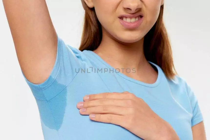 How to Get Sweat Smell Out of Clothes - 5 Simple Tricks For You